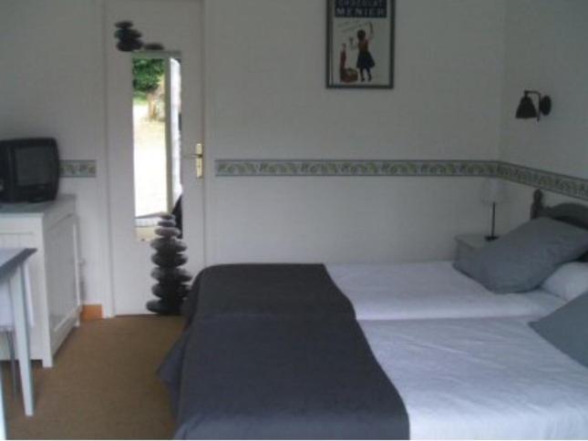 Le Relais De Porz Morvan Plomodiern Phòng bức ảnh